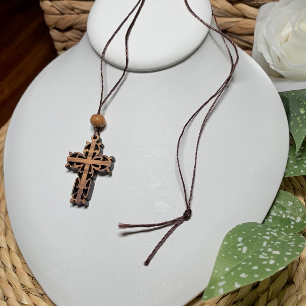 Hand carved Olive Wood cross pendant necklace - Picture 4 of 9